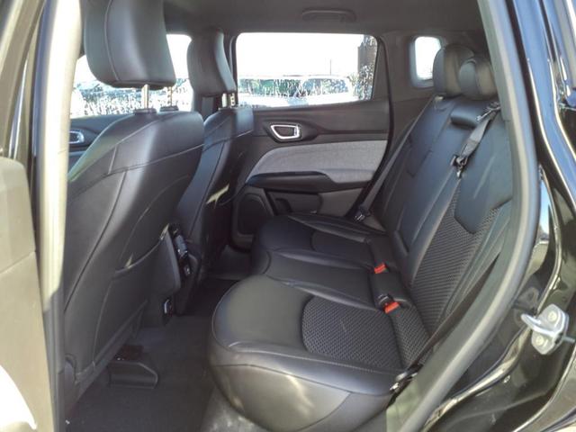 Photo of 2025 Diamond Black Crystal Pearlcoat Jeep Compass