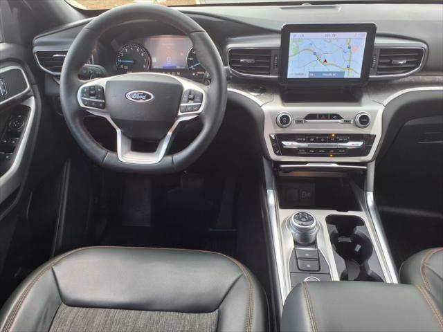 Photo of 2022 Carbonized Gray Metallic Ford Explorer