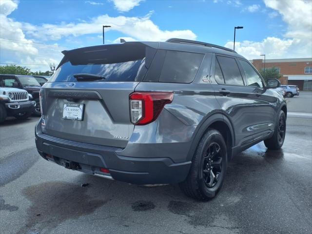 Photo of 2022 Carbonized Gray Metallic Ford Explorer
