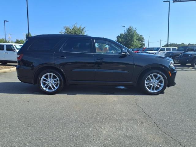 Photo of 2024 DB Black Clearcoat Dodge Durango
