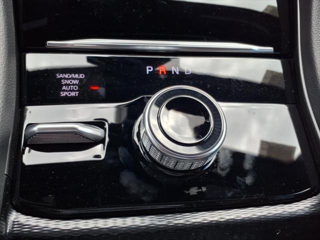 Photo of 2025 Bright White Clearcoat Jeep Grand Cherokee