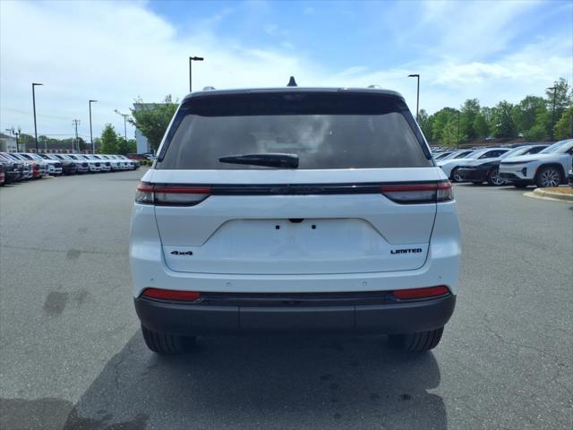 Photo of 2025 Bright White Clearcoat Jeep Grand Cherokee