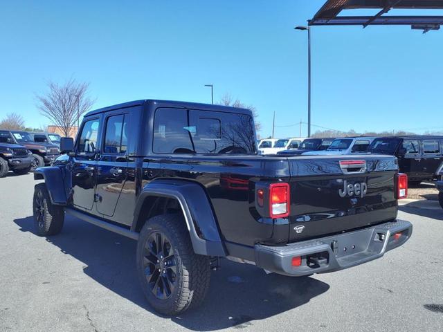 Photo of 2025 Black Clearcoat Jeep Gladiator