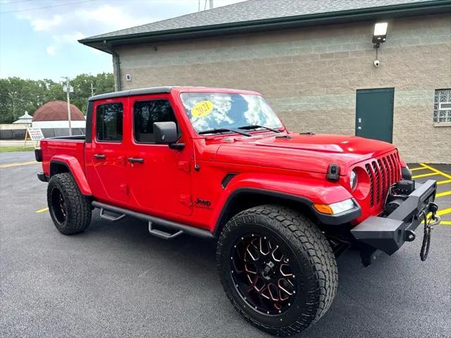 Photo of 2021 Red Jeep Gladiator