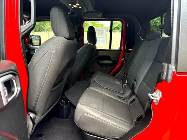 Photo of 2021 Red Jeep Gladiator