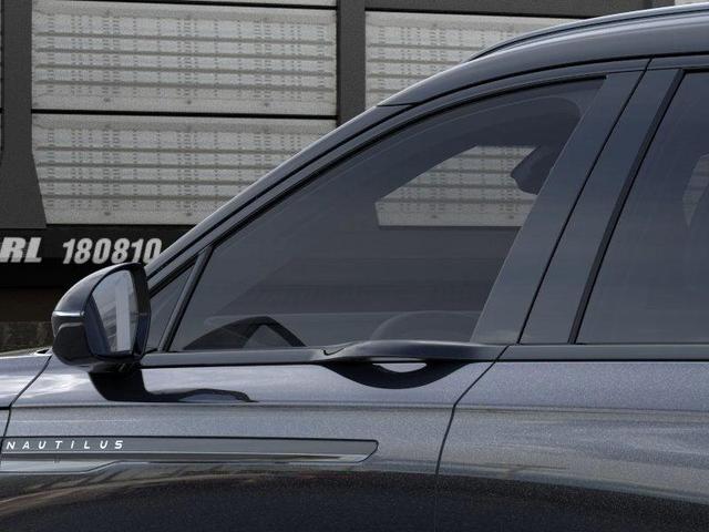 Photo of 2025 Infinite Black Metallic Lincoln Nautilus