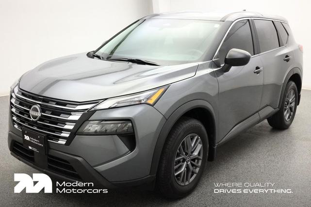 Photo of 2024 Gun Metallic Nissan Rogue
