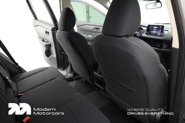 Photo of 2024 Gun Metallic Nissan Rogue