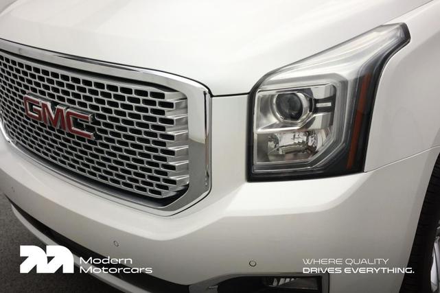 Photo of 2017 White Frost Tricoat GMC Yukon