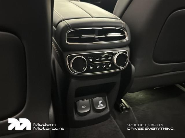 Photo of 2024 Vik Black Genesis GV80