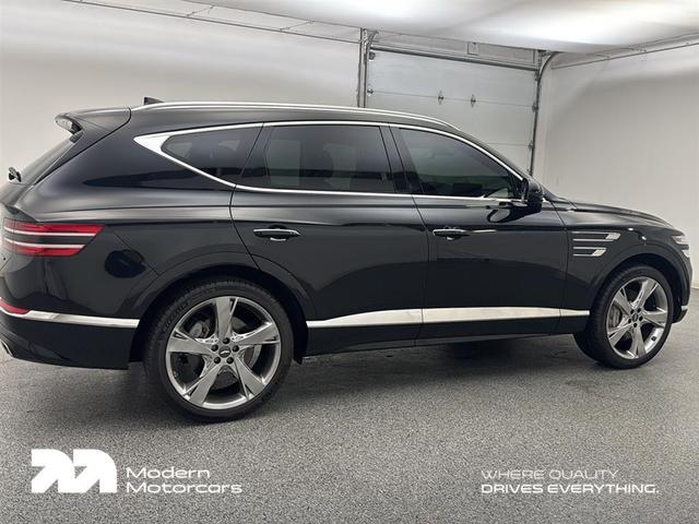 Photo of 2024 Vik Black Genesis GV80