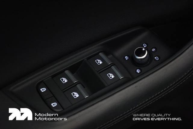 Photo of 2022 Mythos Black Metallic Audi Q7