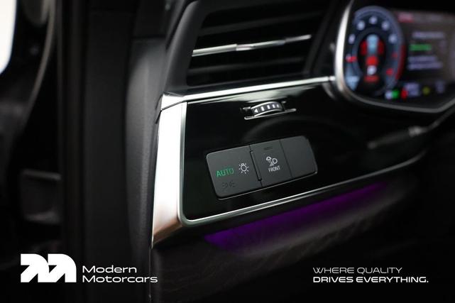 Photo of 2022 Mythos Black Metallic Audi Q7
