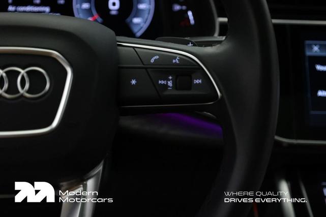 Photo of 2022 Mythos Black Metallic Audi Q7