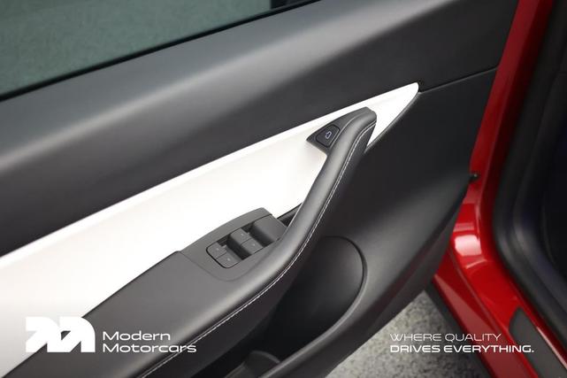 Photo of 2021 Red Multi-Coat Tesla Model Y
