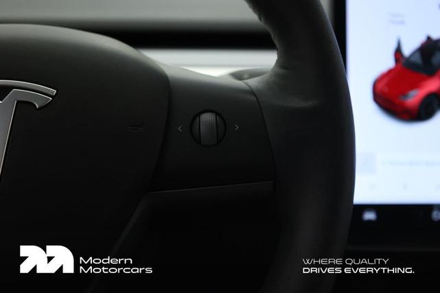 Photo of 2021 Red Multi-Coat Tesla Model Y