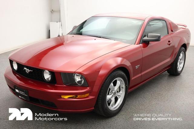 Photo of 2005 Redfire Metallic Ford Mustang