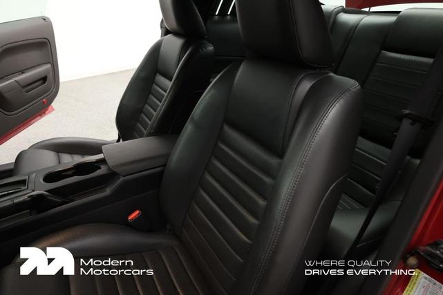 Photo of 2005 Redfire Metallic Ford Mustang