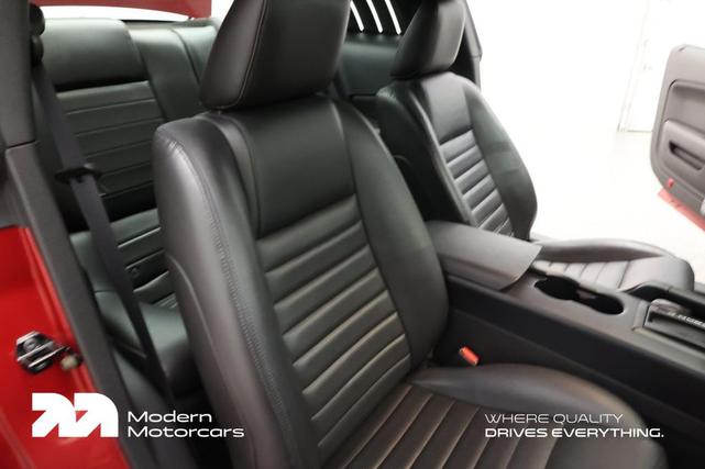 Photo of 2005 Redfire Metallic Ford Mustang