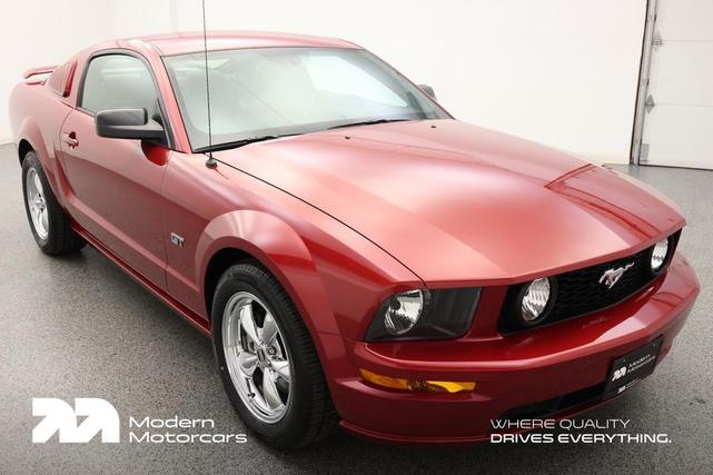 Photo of 2005 Redfire Metallic Ford Mustang