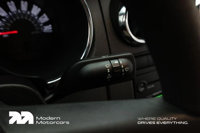 Photo of 2005 Redfire Metallic Ford Mustang