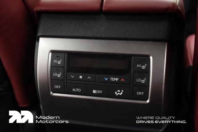 Photo of 2023 Atomic Silver Lexus GX 460
