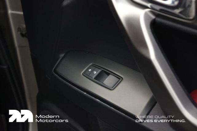 Photo of 2023 Atomic Silver Lexus GX 460