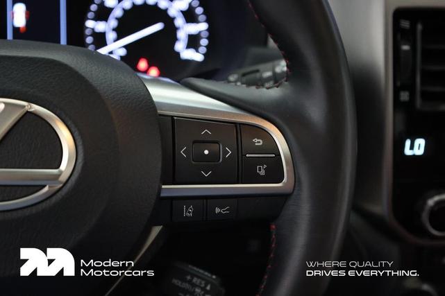 Photo of 2023 Atomic Silver Lexus GX 460