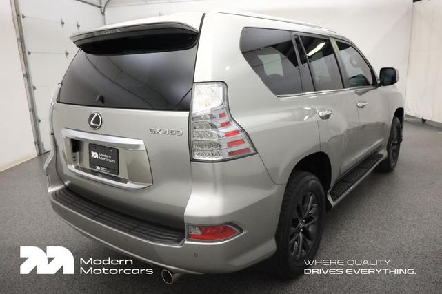 Photo of 2023 Atomic Silver Lexus GX 460
