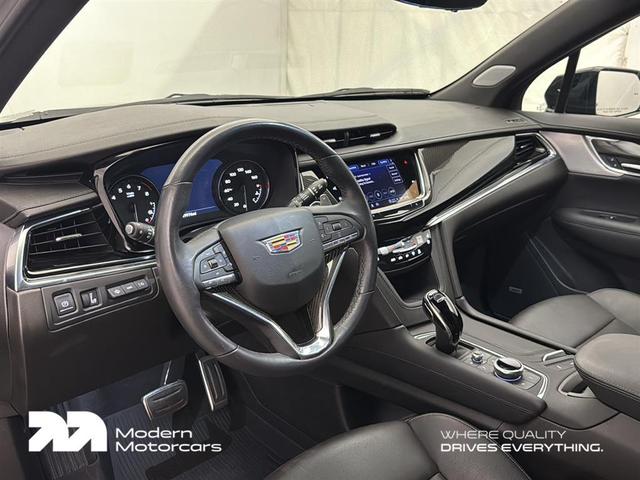 Photo of 2023 Stellar Black Metallic Cadillac XT6