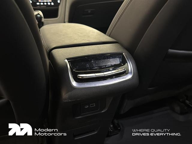 Photo of 2023 Stellar Black Metallic Cadillac XT6