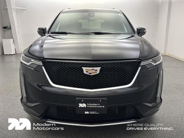 Photo of 2023 Stellar Black Metallic Cadillac XT6