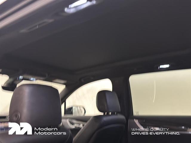 Photo of 2023 Stellar Black Metallic Cadillac XT6