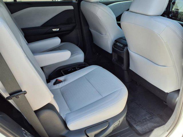 Photo of 2025 Wind Chill Pearl Lexus TX 350