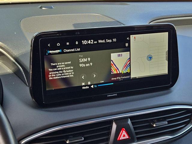 Photo of 2023 Hampton Gray Hyundai SANTA FE