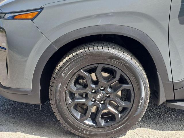 Photo of 2023 Hampton Gray Hyundai SANTA FE