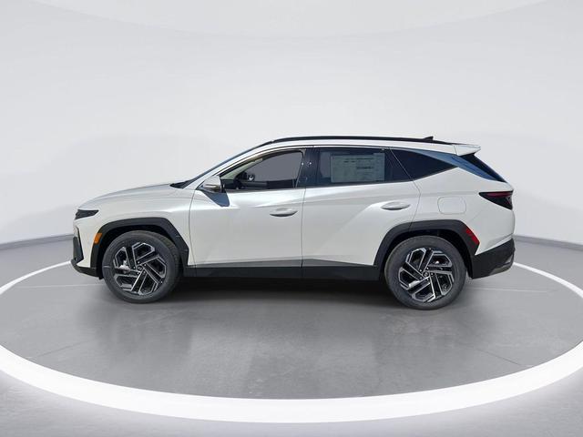 Photo of 2025 White Pearl Hyundai TUCSON