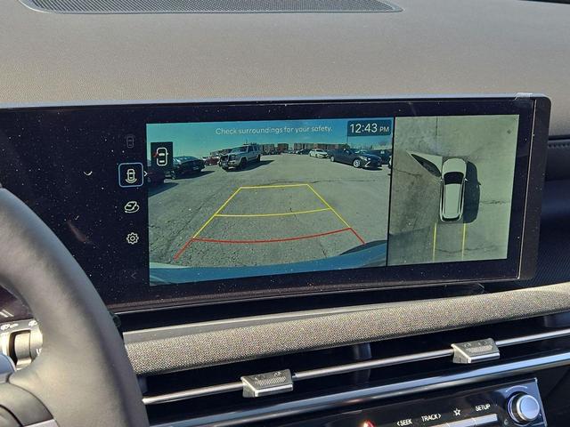 Photo of 2025 White Pearl Hyundai TUCSON