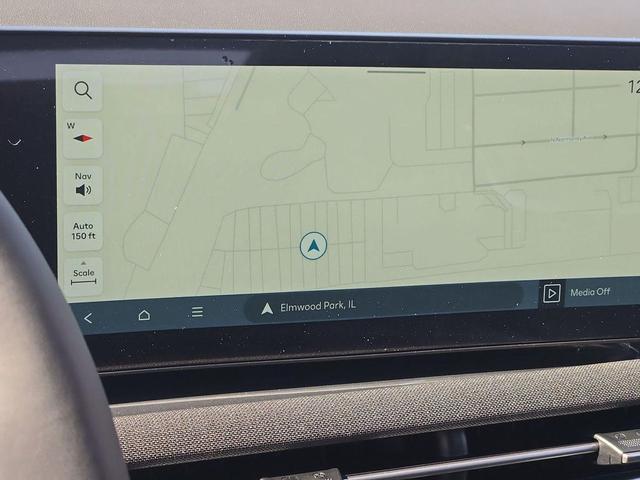 Photo of 2025 White Pearl Hyundai TUCSON