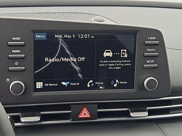 Photo of 2025 Amazon Gray Hyundai ELANTRA HEV