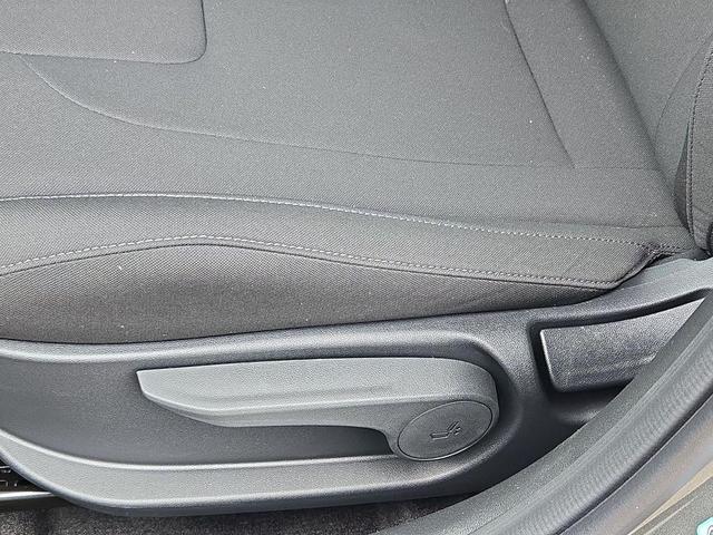 Photo of 2025 Amazon Gray Hyundai ELANTRA HEV