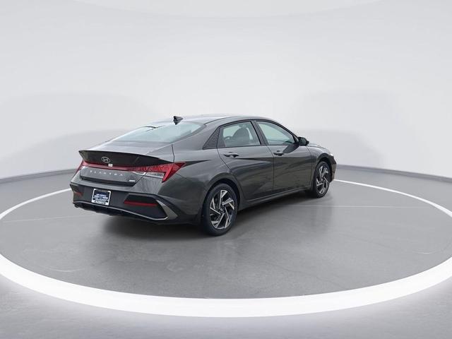 Photo of 2025 Amazon Gray Hyundai ELANTRA HEV