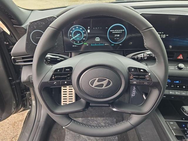 Photo of 2025 Amazon Gray Hyundai ELANTRA HEV