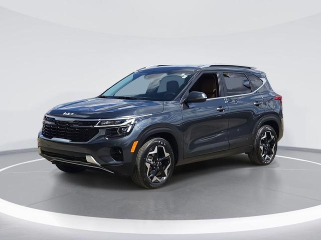 Photo of 2025 Gravity Gray Kia Seltos