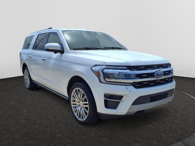 Photo of 2022 Star White Metallic Tri-Coat Ford Expedition Max
