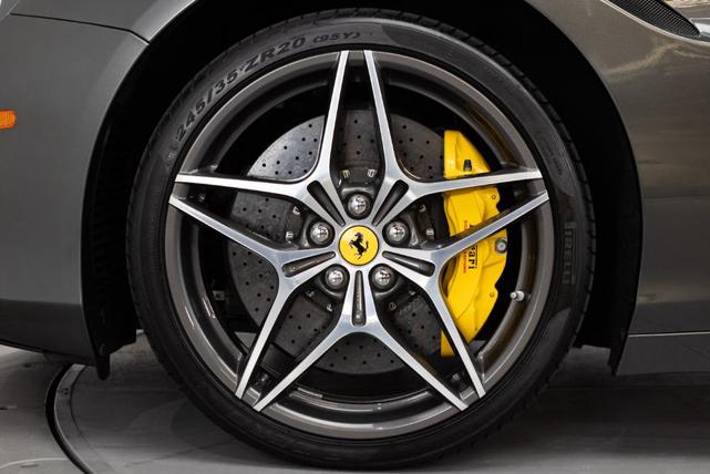Photo of 2016 Grigio Silverstone Ferrari California