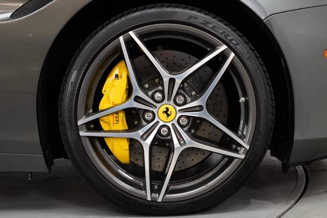 Photo of 2016 Grigio Silverstone Ferrari California