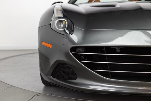 Photo of 2016 Grigio Silverstone Ferrari California