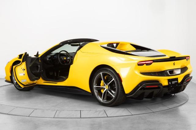 Photo of 2025 Giallo Triplo Strato Ferrari 296 GTS