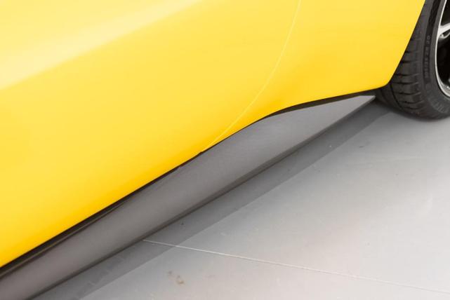 Photo of 2025 Giallo Triplo Strato Ferrari 296 GTS